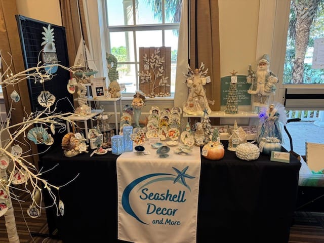 CAALR members at an art show