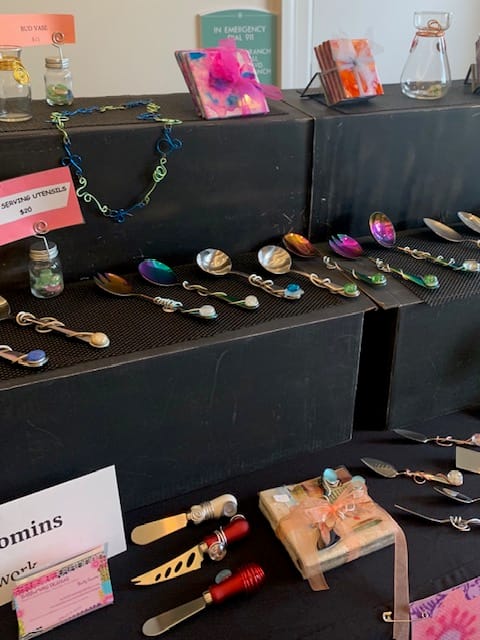 CAALR members at an art show