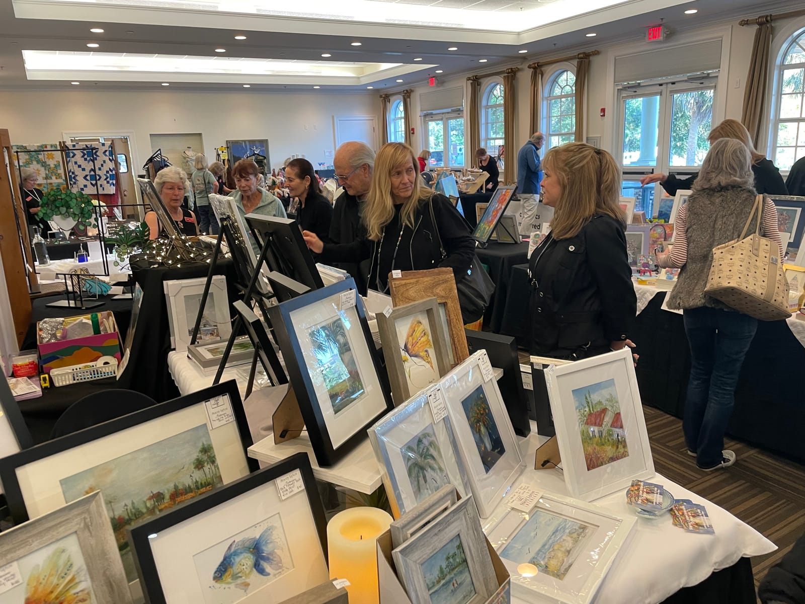 CAALR members at an art show